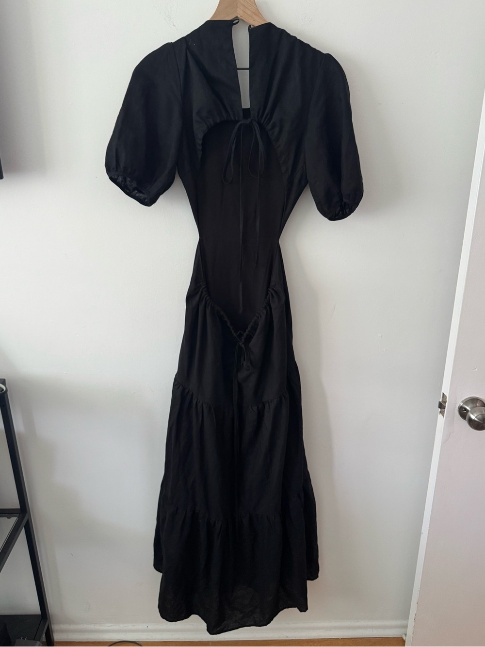 Charlie Holiday Flores Linen Blend Black Puff Sleeve Backless Tiered Maxi Size 4 - Picture 4 of 8